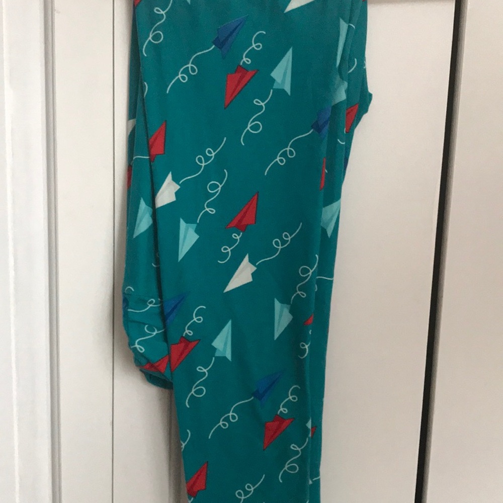 LuLaRoe leggings OS. Like new, worn once. Lovely!